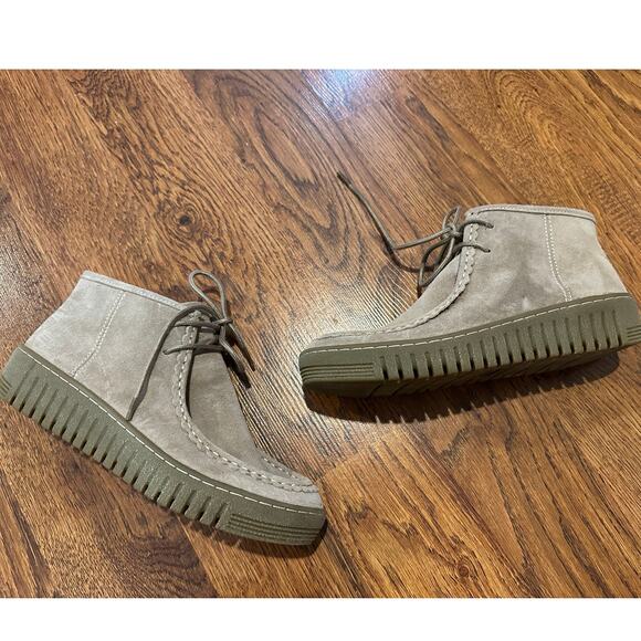 Comfortiva Women’s Holland Lace Up Suede Booties – Taupe – Size 6 – NWOB - Picture 1 of 12